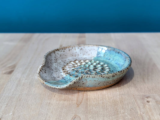 Spoon Rest with Garlic Grater