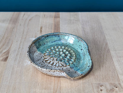 Spoon Rest with Garlic Grater