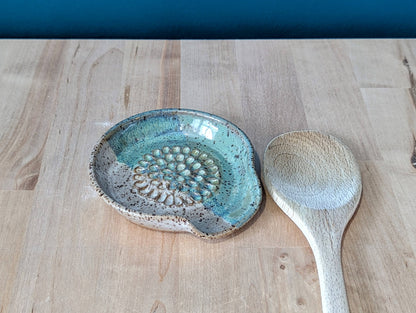 Spoon Rest with Garlic Grater