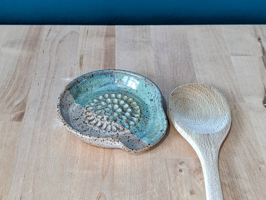 Spoon Rest with Garlic Grater